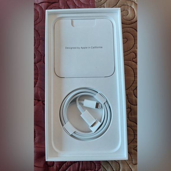 Apple iPhone 14 Pro Max - 128GB - Space Black - - Picture 4 of 9